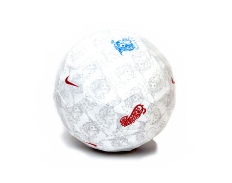 NIKE-SPORTSWEAR-STALFRED-BALL-3.jpg