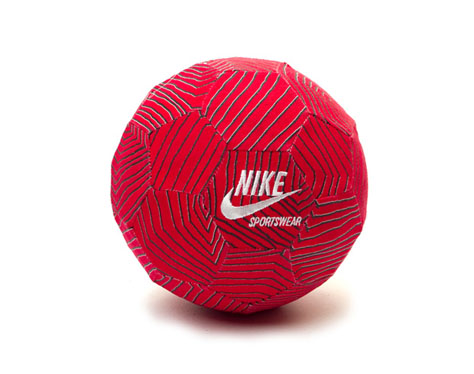 NIKE-SPORTSWEAR-STALFRED-BALL-4.jpg