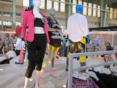 adidas-x-Jeremy-Scott-Spring-Summer-2011-Preview-09.jpg