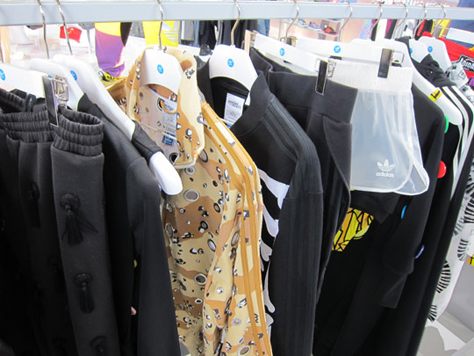 adidas-x-Jeremy-Scott-Spring-Summer-2011-Preview-10.jpg