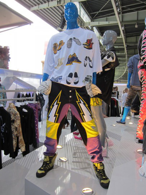 adidas-x-Jeremy-Scott-Spring-Summer-2011-Preview-11-405x540.jpg