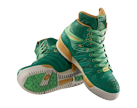 ADIDAS-ORIGINALS-STAR-WARS-FW-2010-07.jpg ADIDAS-ORIGINALS-STAR-WARS-FW-2010-07.jpg