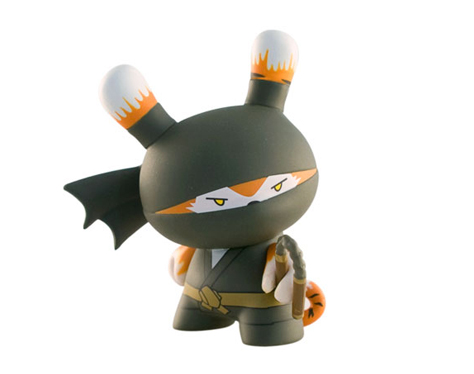 KIDROBOT-DUNNY-2010-2.jpg KIDROBOT-DUNNY-2010-2.jpg
