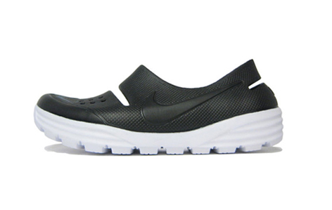NIKE-HTM-SOLAR-SOFT-SANDAL.jpg