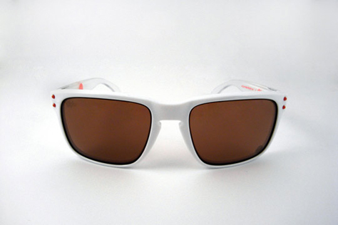 STAPLE-X-OAKLEY-HOLBROOK-0.jpg STAPLE-X-OAKLEY-HOLBROOK-0.jpg
