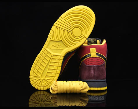 NIKE-SB-DUNK-HI-IRON-MAN-3.jpeg