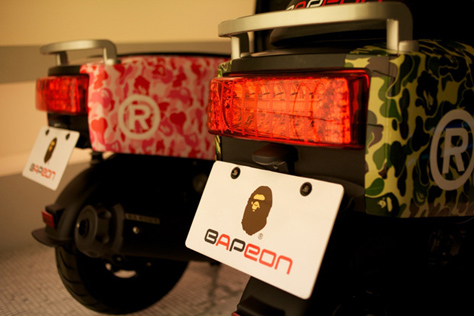 A-BATHING-APE-AEON-4.jpg