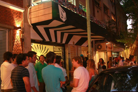 LOCAL-VOLCOM.BUENOS-AIRES-0.jpg