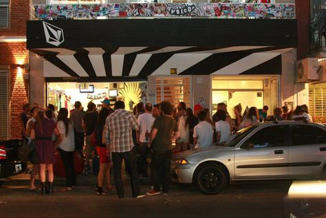 LOCAL-VOLCOM.BUENOS-AIRES.jpg