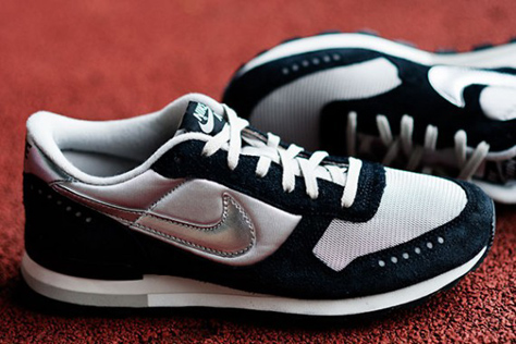 NIKE-SPORTSWEAR-VECTOR-RETRO.jpg NIKE-SPORTSWEAR-VECTOR-RETRO.jpg