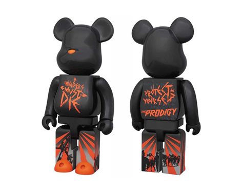 PRODIGY-X-MEDICOM-TOY-INVADERS-MUST-DIE-400-BEARBRICK-2.jpg
