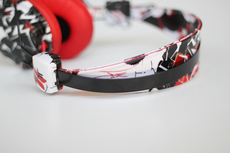 WESC-HEADPHONES-RAEMARTINI-3.jpg