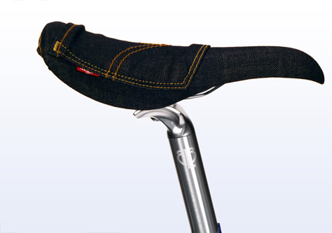 LEVIS-FIXIE-BIKE-03.jpg LEVIS-FIXIE-BIKE-03.jpg