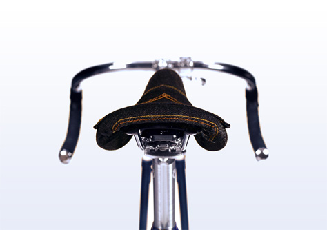 LEVIS-FIXIE-BIKE-04.jpg LEVIS-FIXIE-BIKE-04.jpg