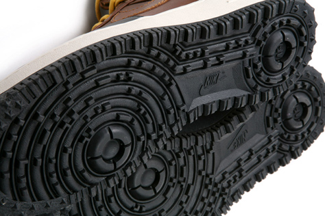NIKE-AIR-FORCE-DUCK-BOOT-5.jpg