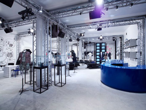 CHANEL-COLETTE-POPUP10.jpg CHANEL-COLETTE-POPUP10.jpg