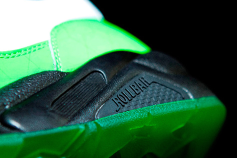 NEW-BALANCE-580-GREEN-HORNET-3.jpg