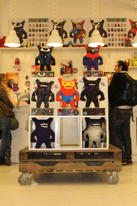 MOMISH-TOY-ARTIST-SERIES-16.jpg MOMISH TOY ARTIST SERIES 16