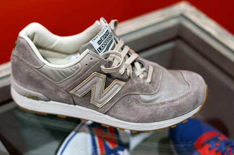 NEW BALANCE 574 ROAD TO LONDON 002
