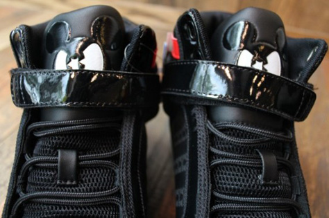 ADIDAS ORIGINALS DISNEY MICKEY X 11