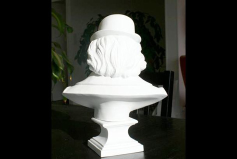 K OLINTRIBU KOZIK LUDWIG VAN BUSTO 2