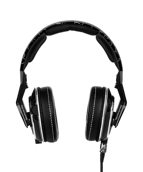 KIDROBOT SKULLCANDY 5